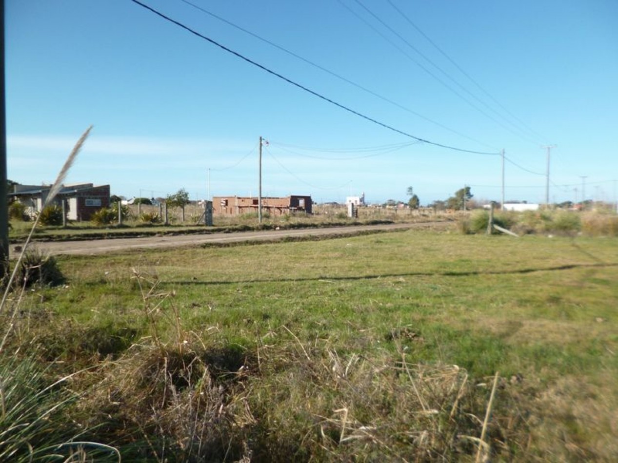 LOTE DE 20X 48 MTS .En Barrio Filsa (Playa Grande).