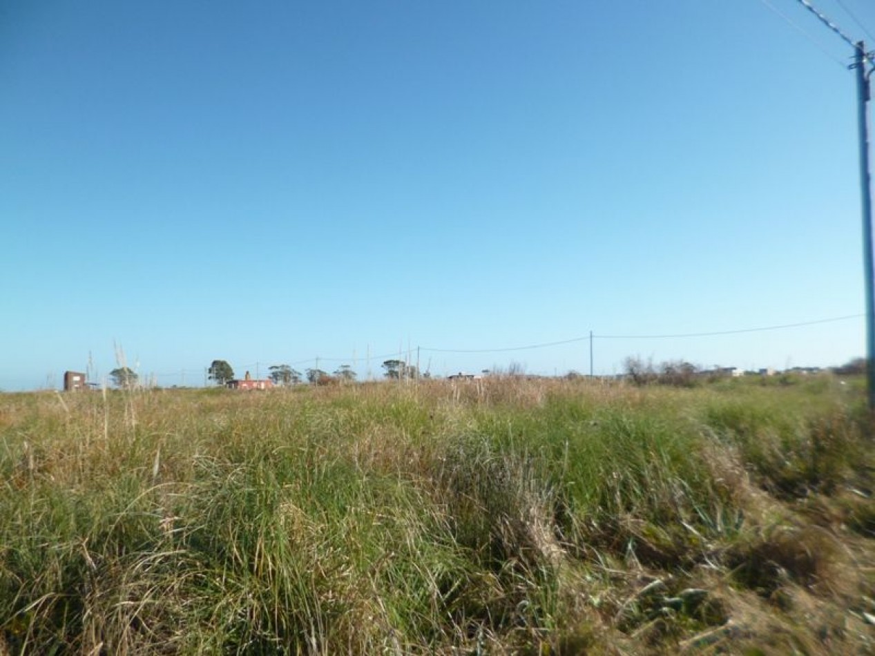 LOTE DE 20X 48 MTS .En Barrio Filsa (Playa Grande).