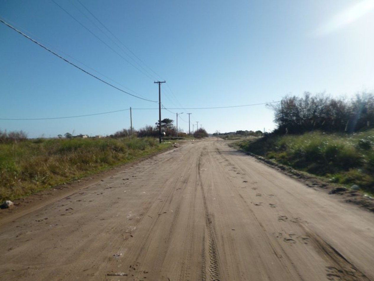 LOTE DE 20X 48 MTS .En Barrio Filsa (Playa Grande).