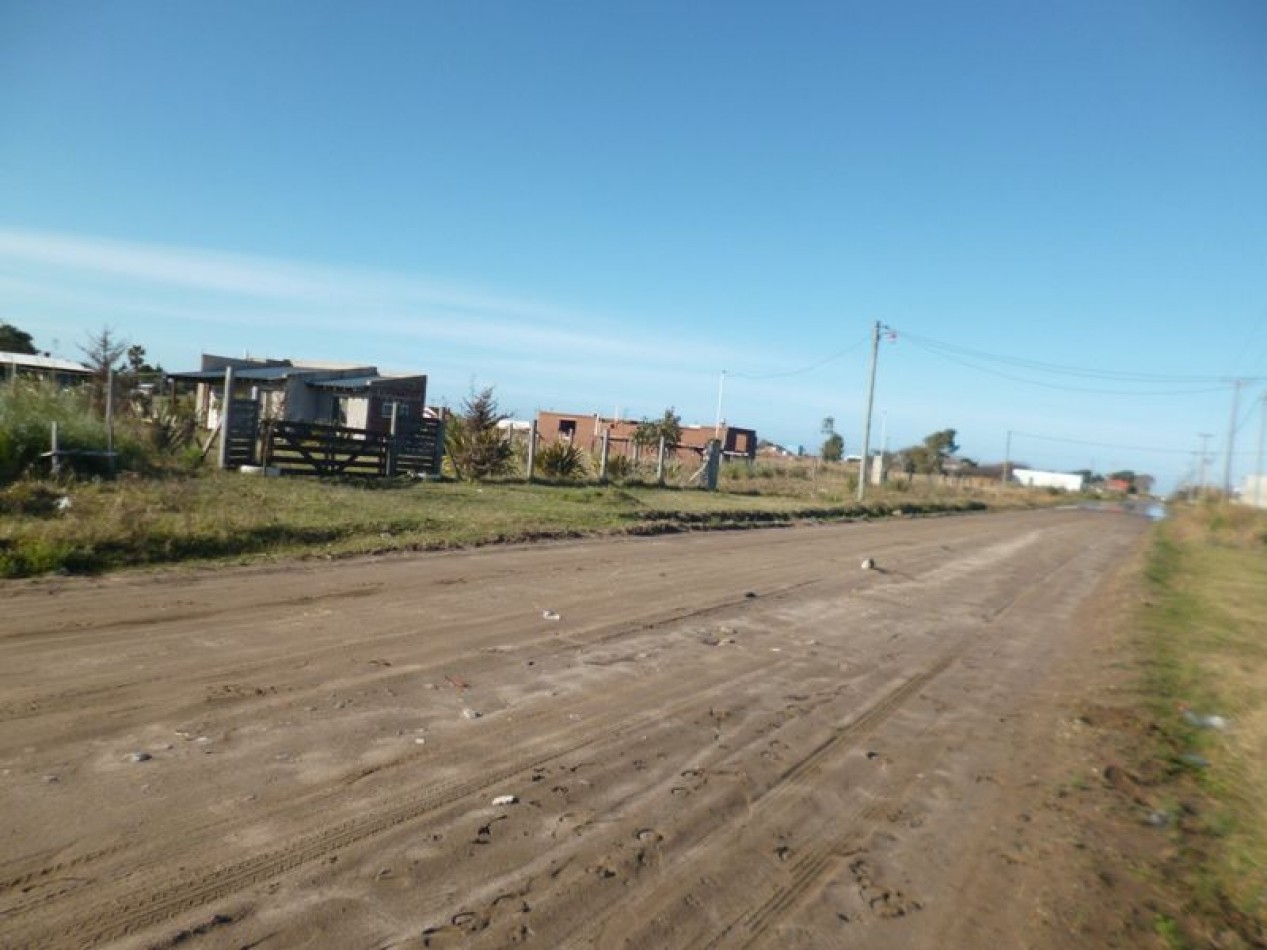 LOTE DE 20X 48 MTS .En Barrio Filsa (Playa Grande).
