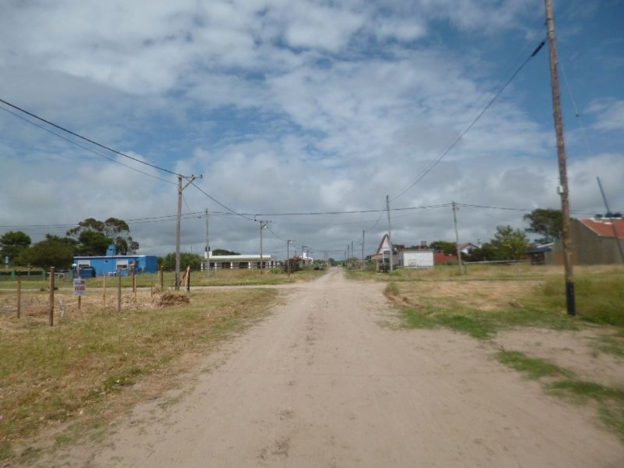 LOTE 20X48 MTS EN ESQUINA (TALA SUR)
