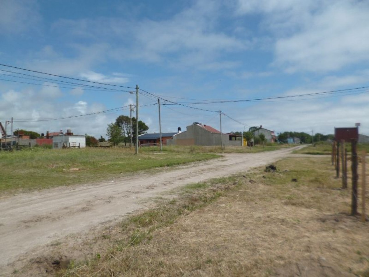 LOTE 20X48 MTS EN ESQUINA (TALA SUR)