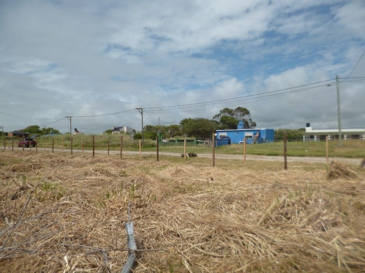LOTE 20X48 MTS EN ESQUINA (TALA SUR)