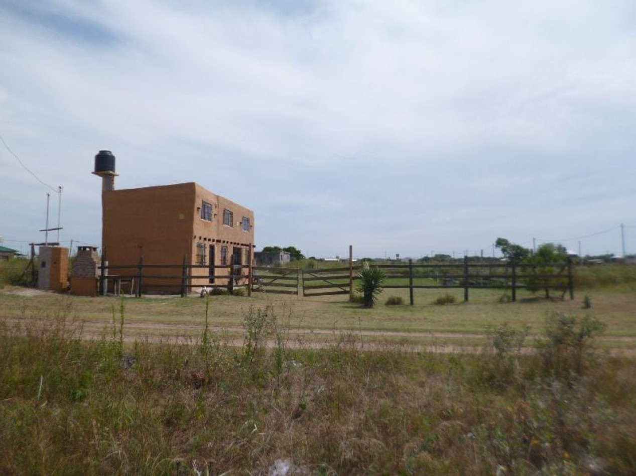 LOTE DE 2O X 40 MTS (A 300 MTS DEL MAR)