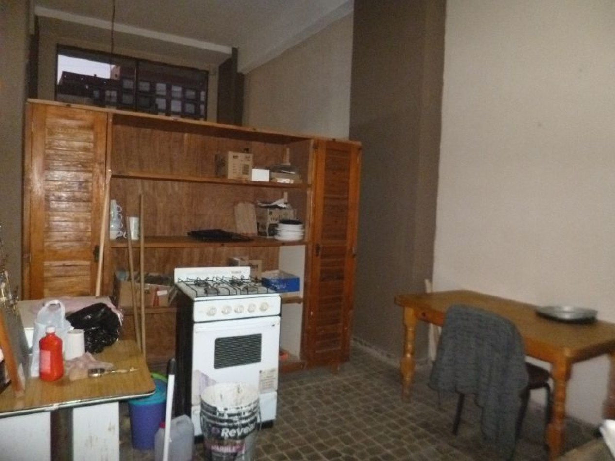 Local en Venta a la calle en Edificio