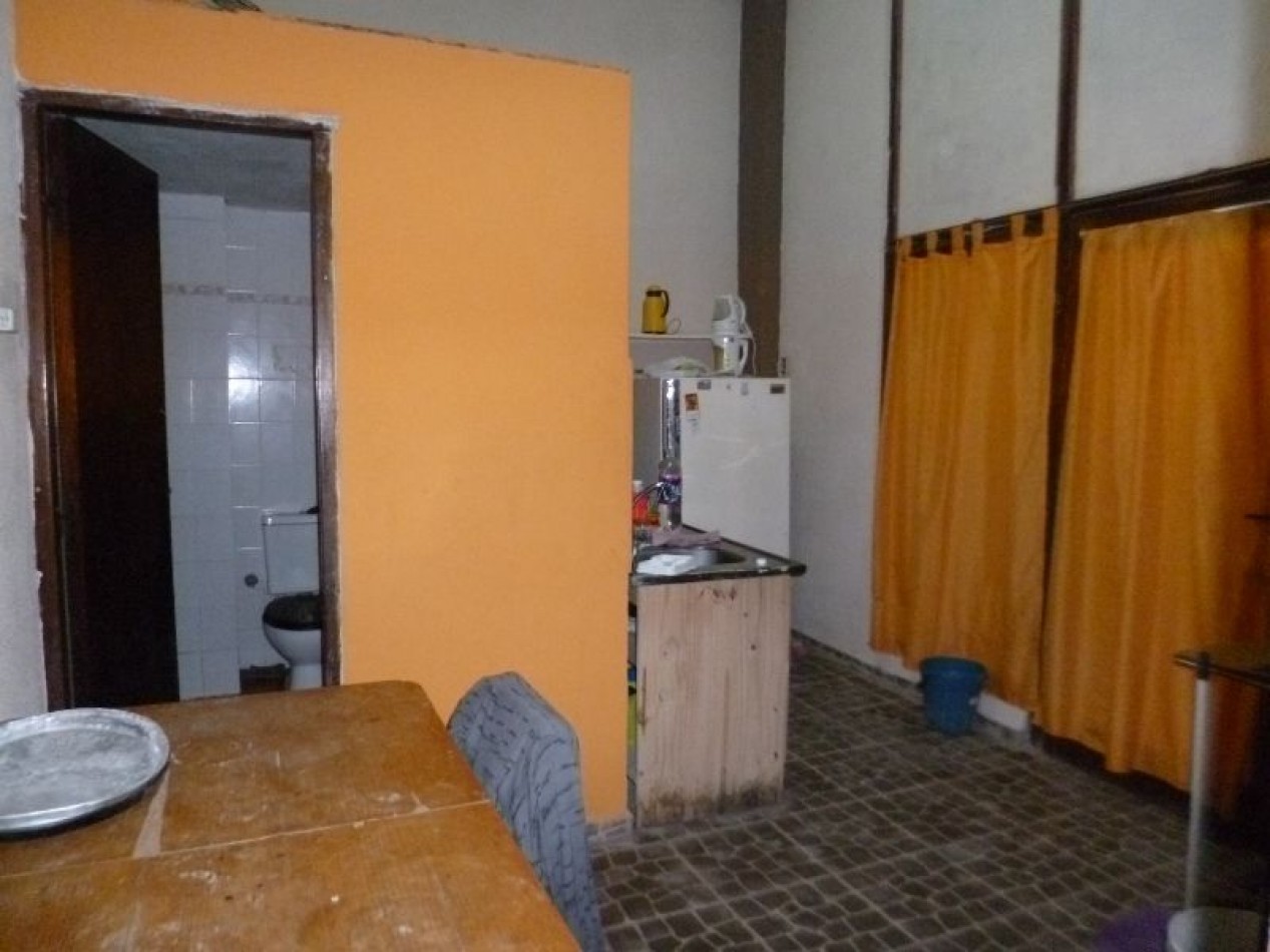 Local en Venta a la calle en Edificio