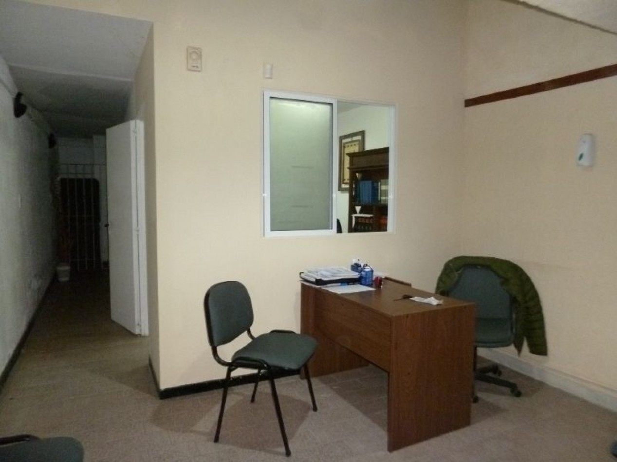 Local, Oficina + Recepcion, pleno Centro, a la Venta