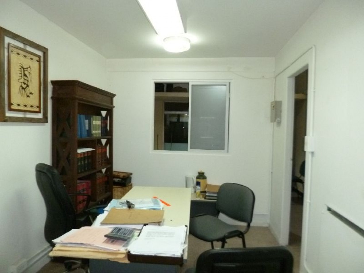 Local, Oficina + Recepcion, pleno Centro, a la Venta