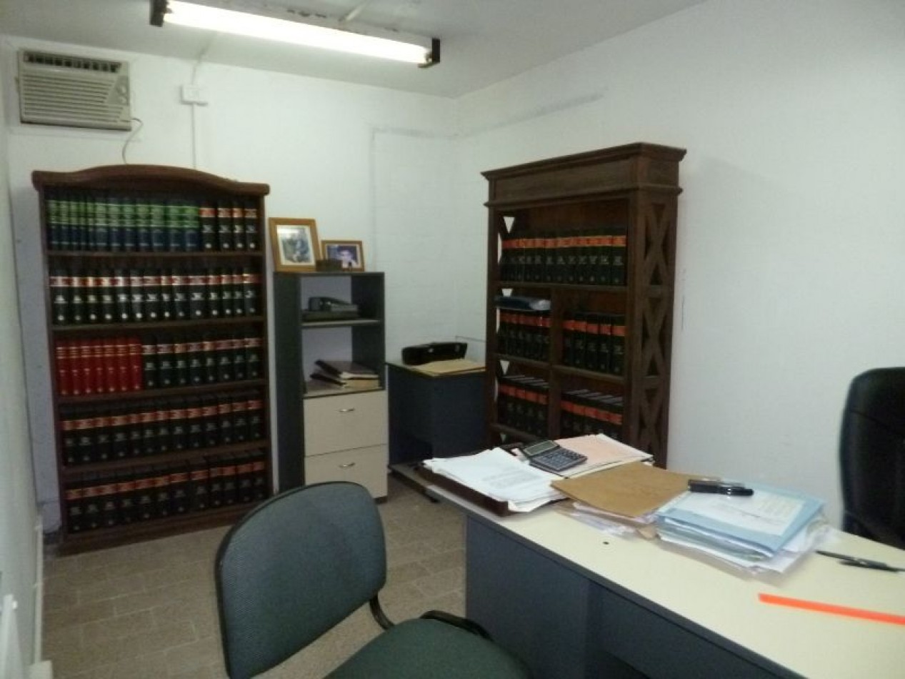 Local, Oficina + Recepcion, pleno Centro, a la Venta