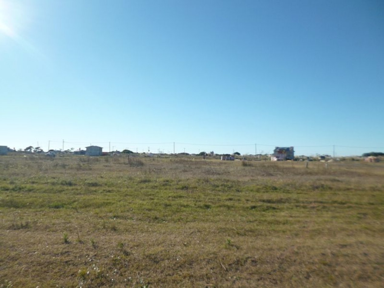 Lote en Esquina en Venta dento de Complejo