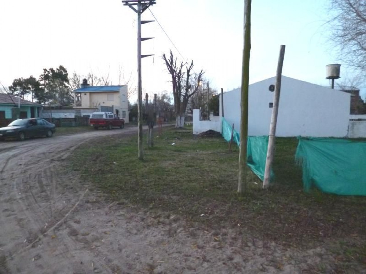 Lote en esquina en Venta