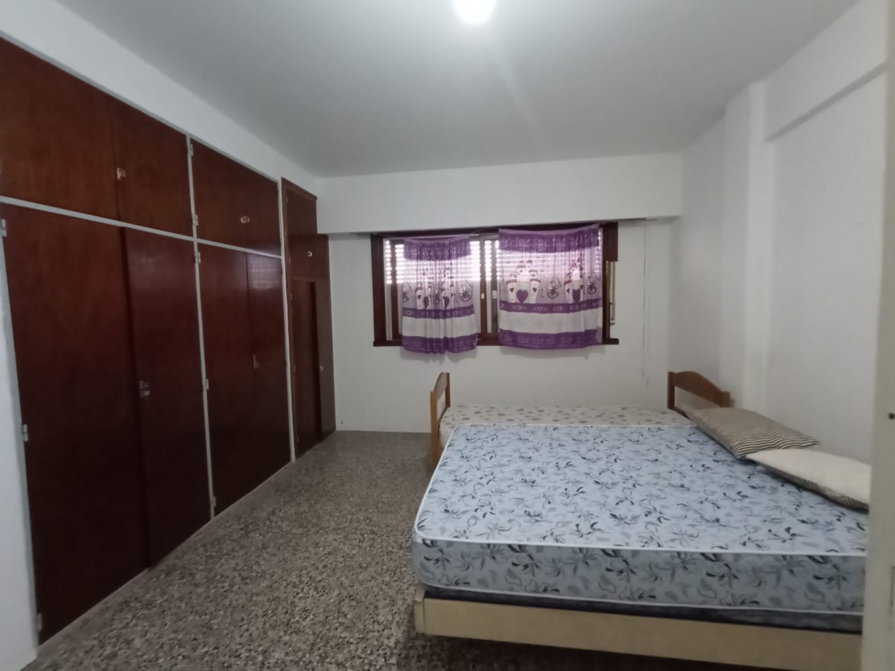 Departamento de 2 ambientes a metros del mar y calle peatonal