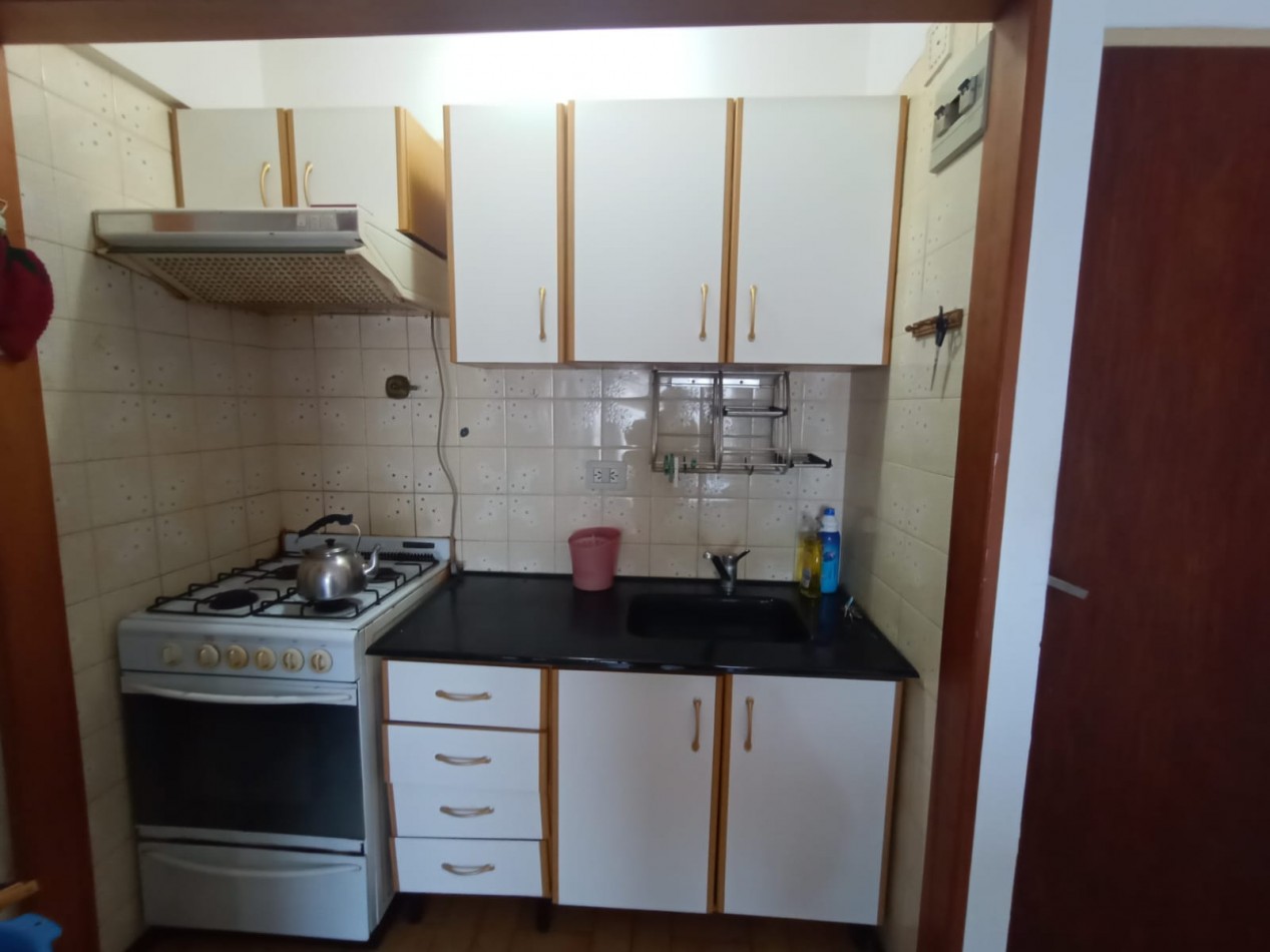 (A54) DEPARTAMENTO DE 3 AMBIENTES(Apto 4/5 Personas)PISO:3 DPTO:I