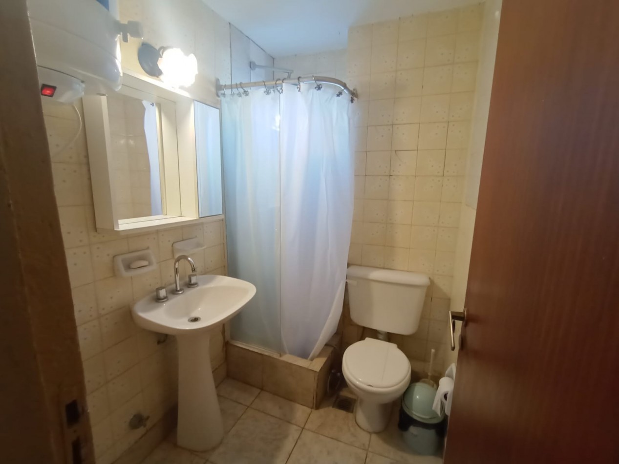 (A54) DEPARTAMENTO DE 3 AMBIENTES(Apto 4/5 Personas)PISO:3 DPTO:I