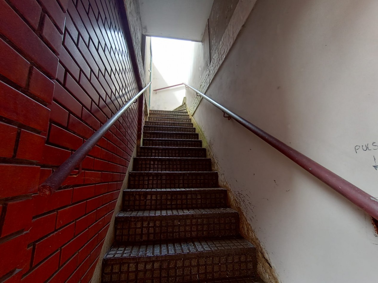 (A32) DEPARTAMENTO 2 AMBIENTES (Apto 4 Personas) 1o PISO DPTO:1 .POR ESCALERA 