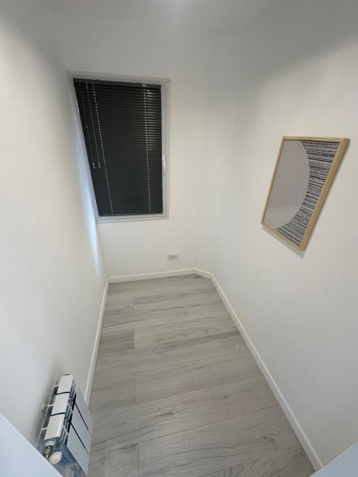 Departamento en Venta - 4 ambientes con oficina- Zona Centro