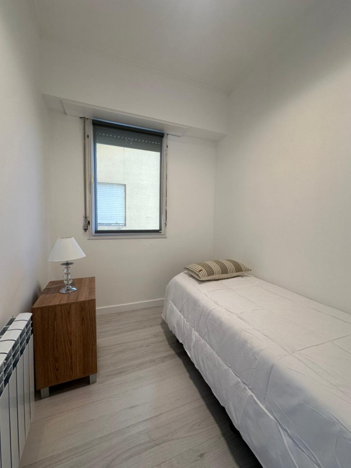 Departamento en Venta - 4 ambientes con oficina- Zona Centro