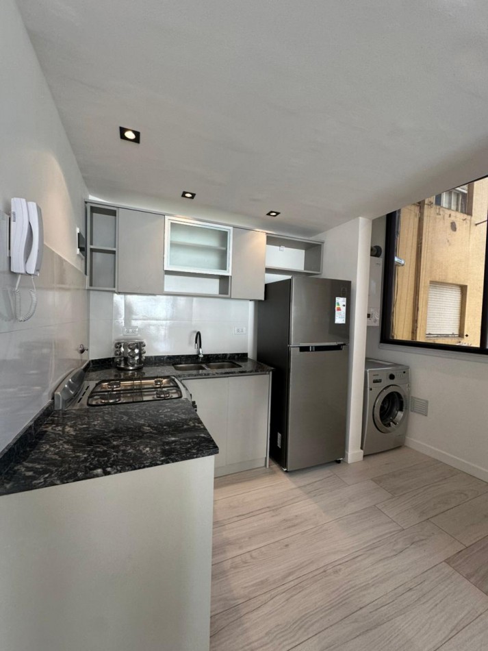 Departamento en Venta - 4 ambientes con oficina- Zona Centro
