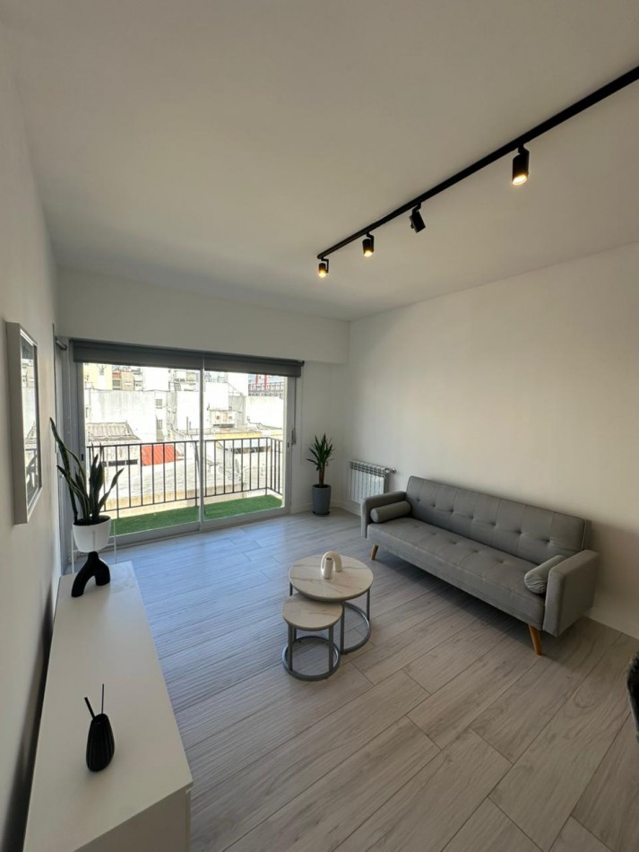 Departamento en Venta - 4 ambientes con oficina- Zona Centro