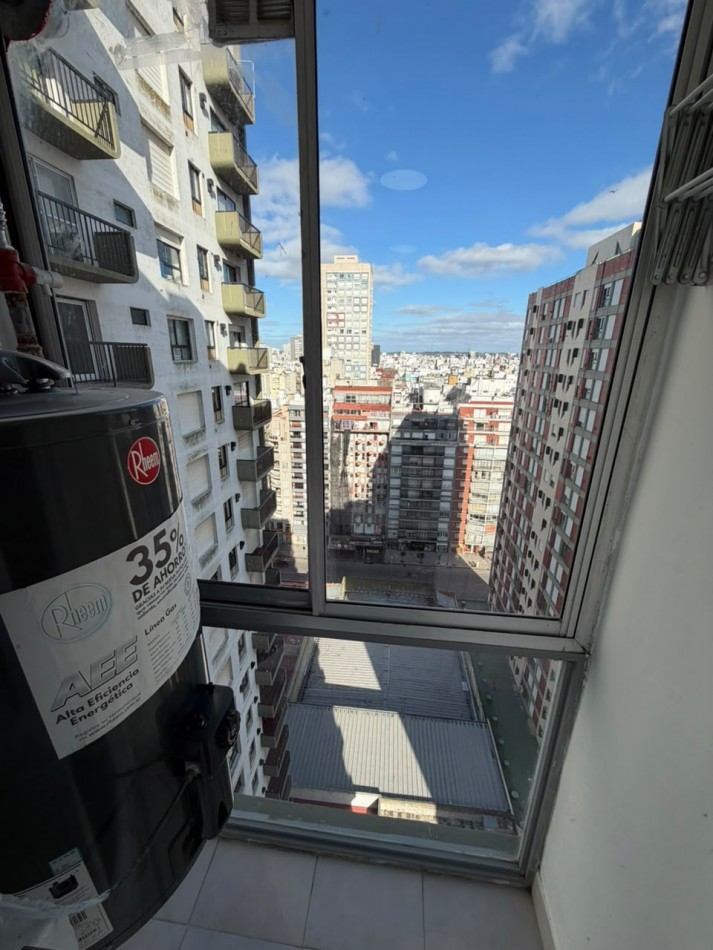 Departamento 2 ambientes con balcon y cochera , vista panoramica al mar