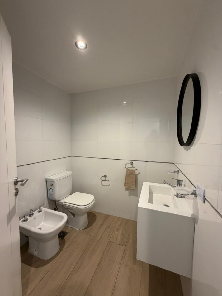  DEPARTAMENTO DE 2 AMBIENTES A LA CALLE, , vista a Plaza Colon 