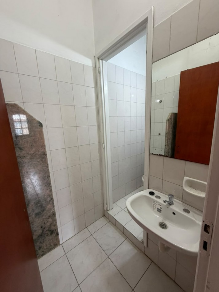 Local totalmente renovado y listo para usar