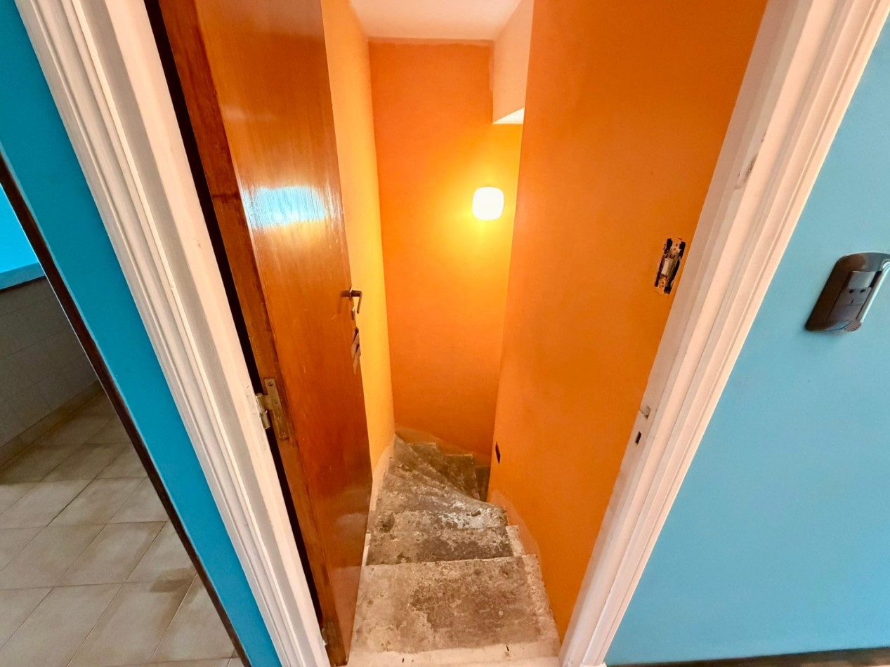 Casa + Dpto Independiente en Venta, Parque Luro