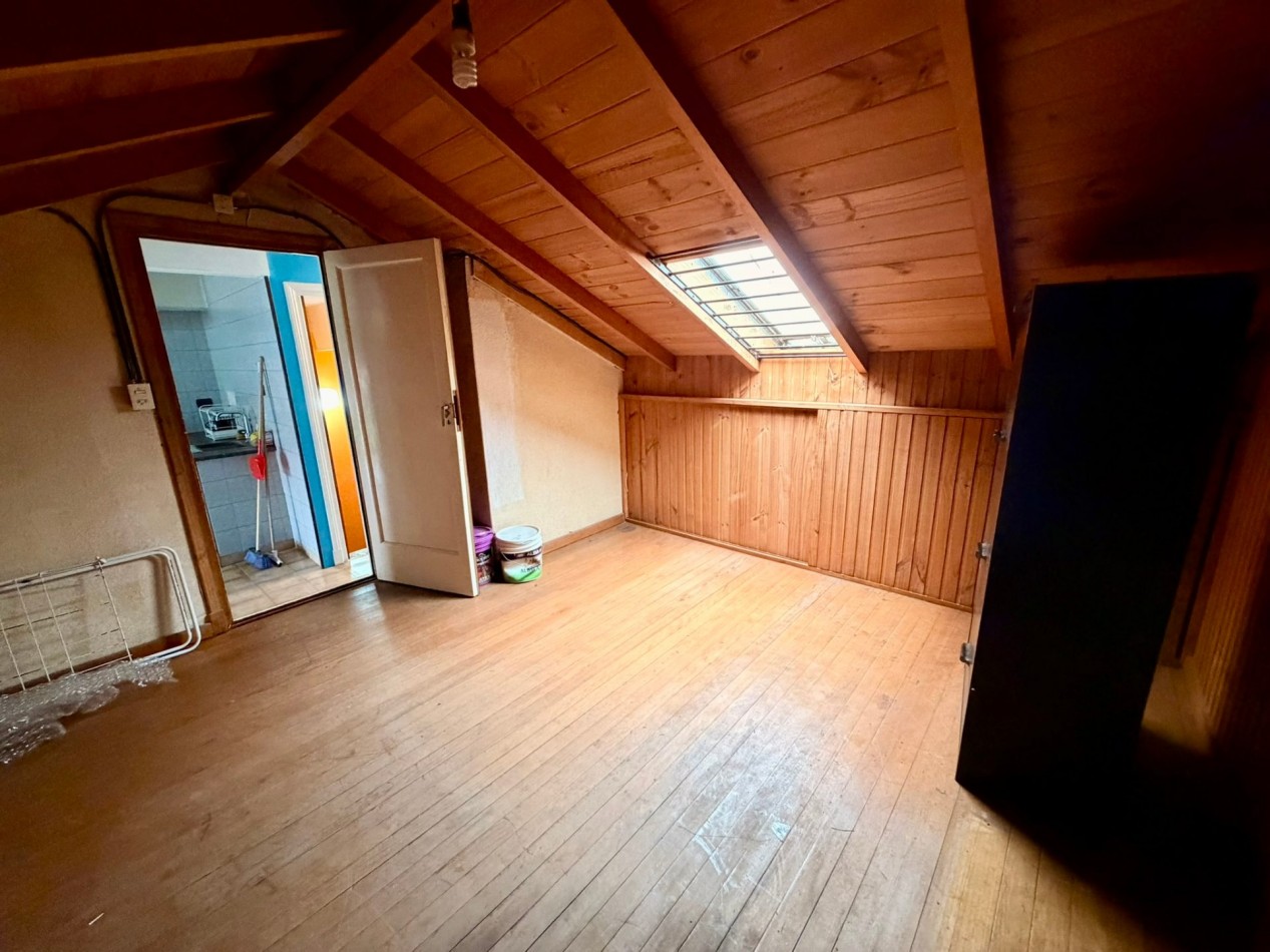 Casa + Dpto Independiente en Venta, Parque Luro