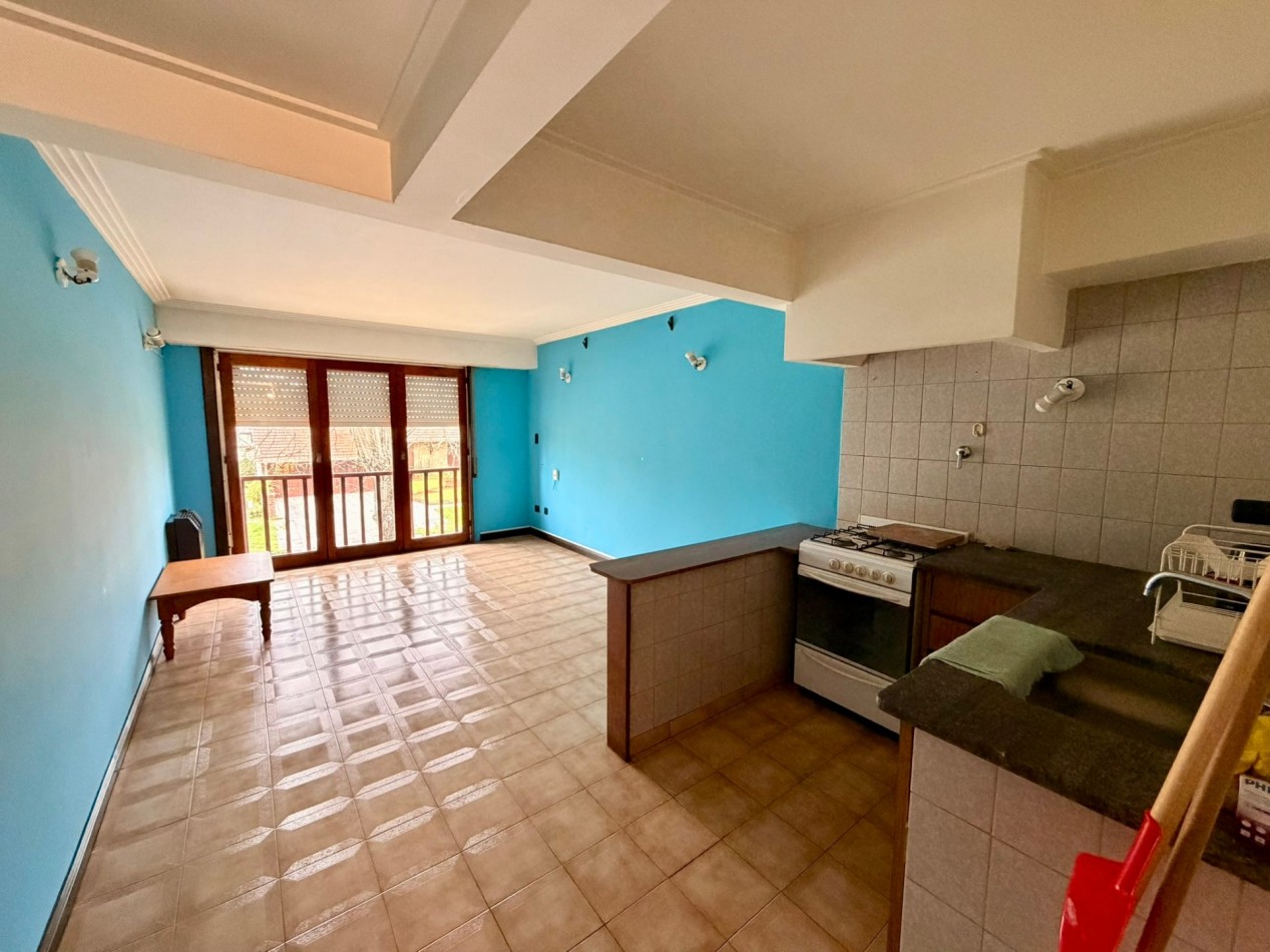 Casa + Dpto Independiente en Venta, Parque Luro