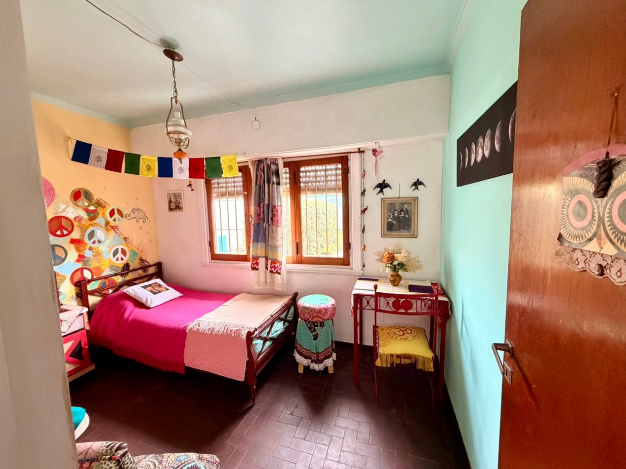 Casa + Dpto Independiente en Venta, Parque Luro