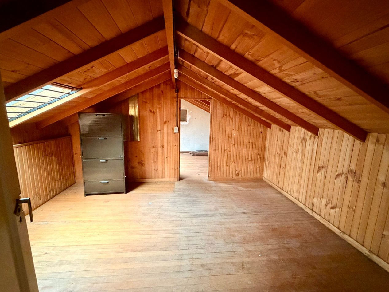 Casa + Dpto Independiente en Venta, Parque Luro