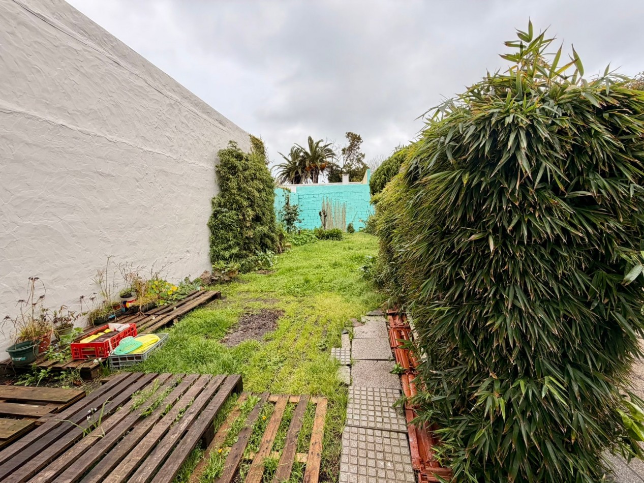 Casa + Dpto Independiente en Venta, Parque Luro