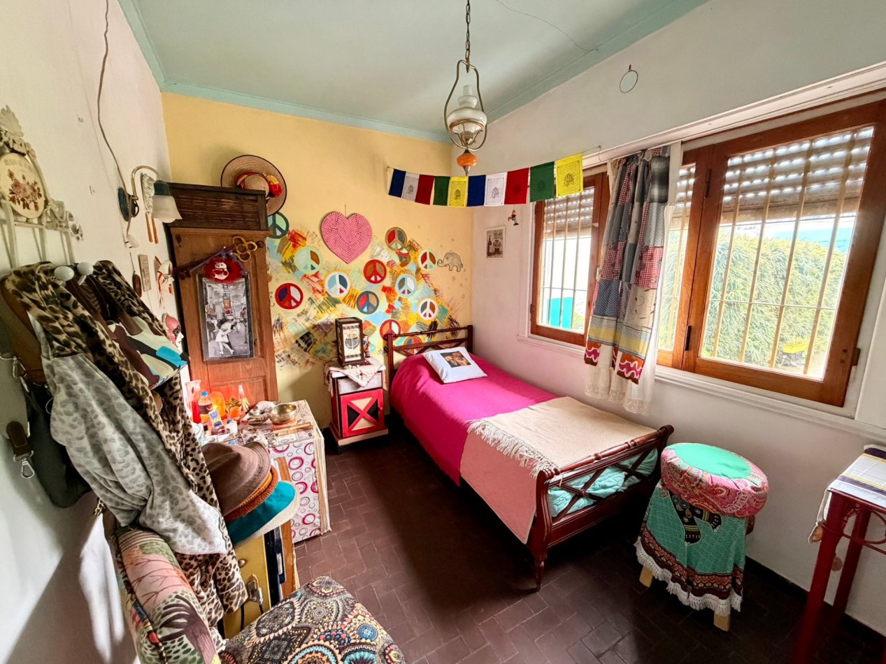 Casa + Dpto Independiente en Venta, Parque Luro