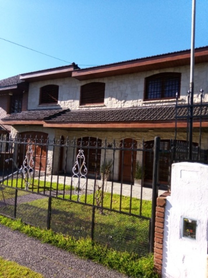 Chalet 6 Ambientes en Colinas de Peralta Ramos