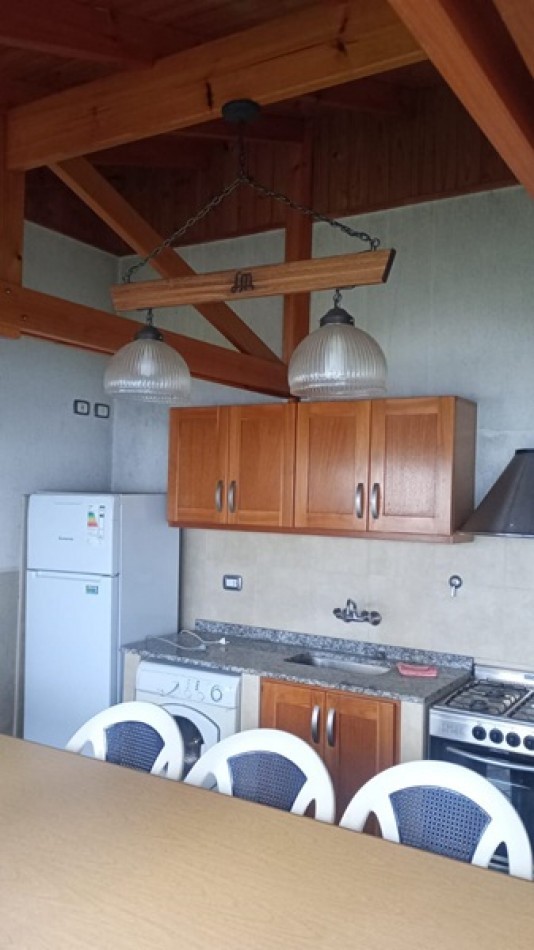 DUPLEX 4 AMBIENTES CON QUINCHO
