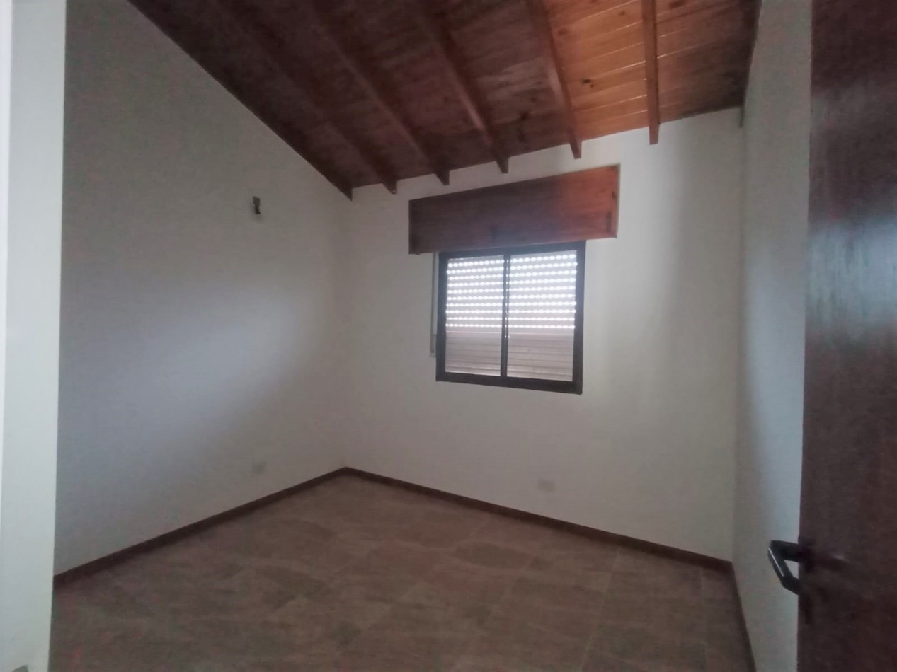 Duplex de 3 ambientes cercano al mar 