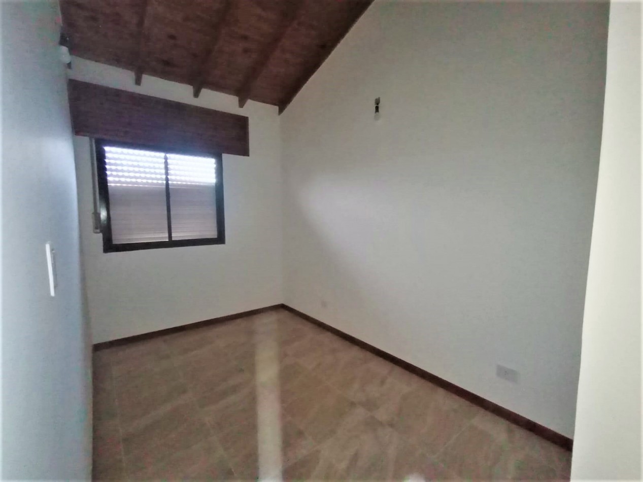 Duplex de 3 ambientes cercano al mar 